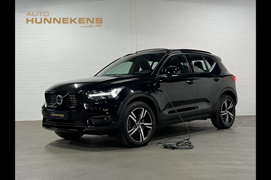 Volvo XC40 T5 Plug-in hybrid R-design Trekhaak | Adaptive Cruise | Open dak | Stoel-/stuurverwarming | Achteruitrij camera | Carplay