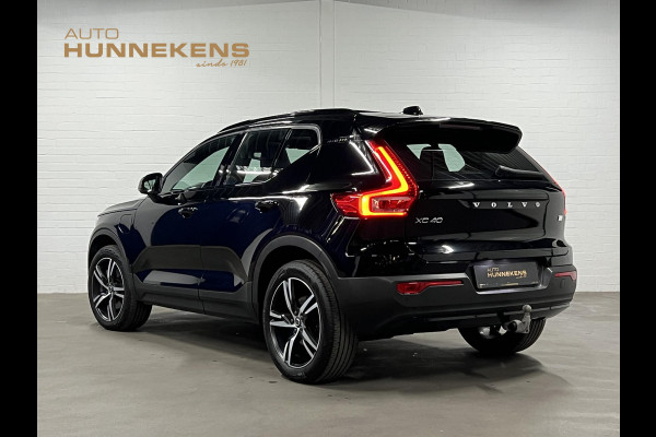 Volvo XC40 T5 Plug-in hybrid R-design Trekhaak | Adaptive Cruise | Open dak | Stoel-/stuurverwarming | Achteruitrij camera | Carplay