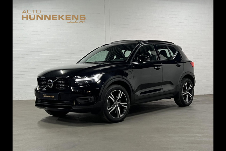 Volvo XC40 T5 Plug-in hybrid R-design Trekhaak | Adaptive Cruise | Open dak | Stoel-/stuurverwarming | Achteruitrij camera | Carplay