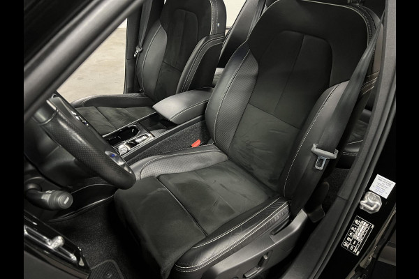 Volvo XC40 T5 Plug-in hybrid R-design Trekhaak | Adaptive Cruise | Open dak | Stoel-/stuurverwarming | Achteruitrij camera | Carplay