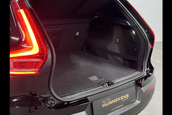Volvo XC40 T5 Plug-in hybrid R-design Trekhaak | Adaptive Cruise | Open dak | Stoel-/stuurverwarming | Achteruitrij camera | Carplay