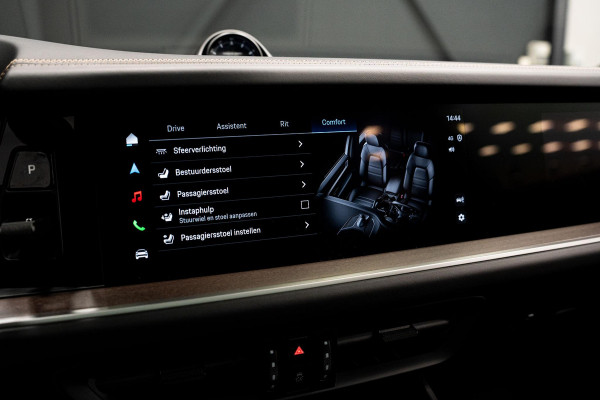 Porsche Cayenne Coupé 3.0 S E-Hybrid *Burmester / Club-Leder Interieur / Vierwielbesturing / Paint-to-Sample / Soft-Close / Stoelventilatie / Keyless*