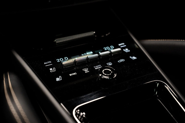 Porsche Cayenne Coupé 3.0 S E-Hybrid *Burmester / Club-Leder Interieur / Vierwielbesturing / Paint-to-Sample / Soft-Close / Stoelventilatie / Keyless*