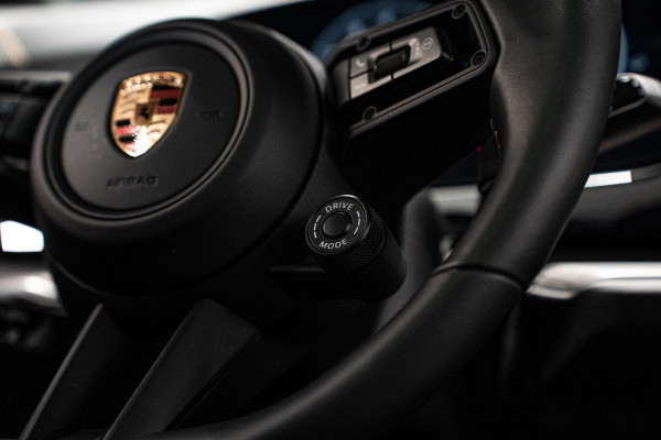 Porsche Cayenne Coupé 3.0 S E-Hybrid *Burmester / Club-Leder Interieur / Vierwielbesturing / Paint-to-Sample / Soft-Close / Stoelventilatie / Keyless*