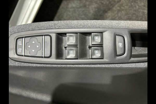 Renault ZOE R135 Zen 52 kWh Parkeersensoren voor en achter | Parkeer Camera