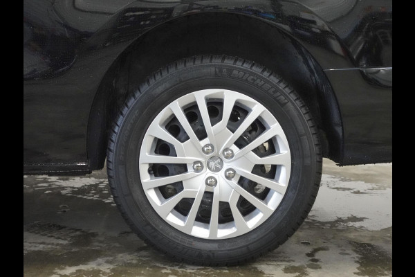 Peugeot Expert 2.0 HDI 180PK Dubbele Cabine Automaat Peugeot Expert 2.0 BlueHDI 180 Automaat Airco Dubbele Cabine Navigatie