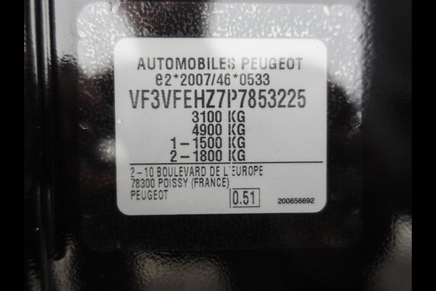 Peugeot Expert 2.0 HDI 180PK Dubbele Cabine Automaat Peugeot Expert 2.0 BlueHDI 180 Automaat Airco Dubbele Cabine Navigatie