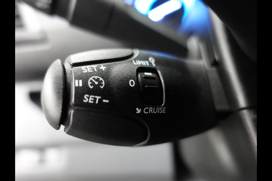 Opel Vivaro-e L3H1 Edition 75 kWh Automaat Navigatie Cruise control
