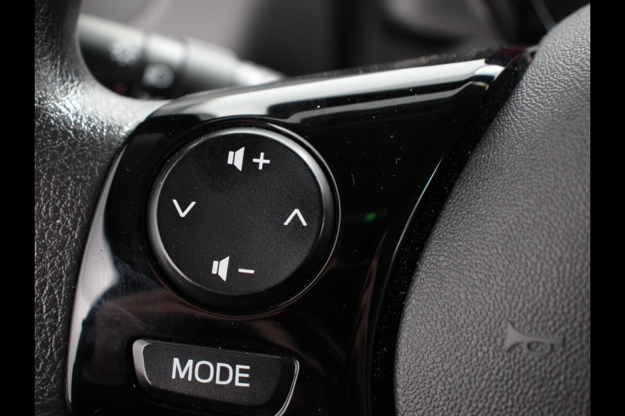 Peugeot 108 1.0 e-VTi Active | Navigatie | Apple Carplay/Android Auto | Touchscreen | Airco | Bluetooth | Led | 5 deurs