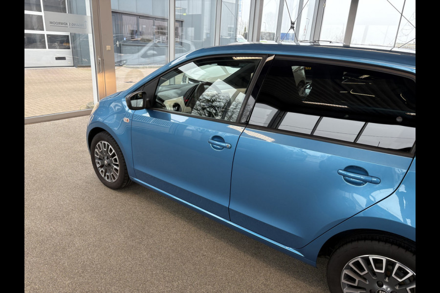 Seat Mii 1.0 Style Intense 5-drs. BEATSAUDIO/CRUISE/MEDIA/PDC/WINTERPACK