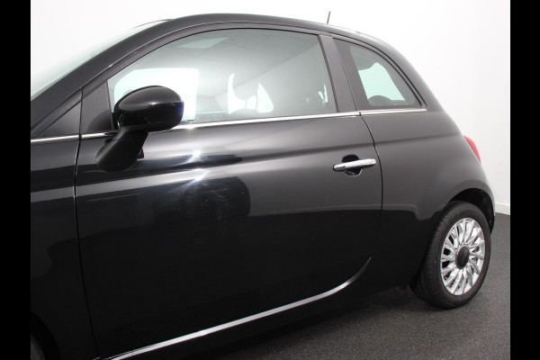 Fiat 500 1.0 Hybrid Dolcevita Finale | Panorama dak | Climate Control | Cruise Control | Navigatie | Apple Carplay/Android Auto | Dab | Digitale Cockpit | Parkeer Sensoren  | Lichtmetalen Velgen | Led