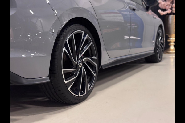Volkswagen Golf 2.0 TDI GTD | PANO | HARMAN KARDON | IQ LIGHT | HEAD UP