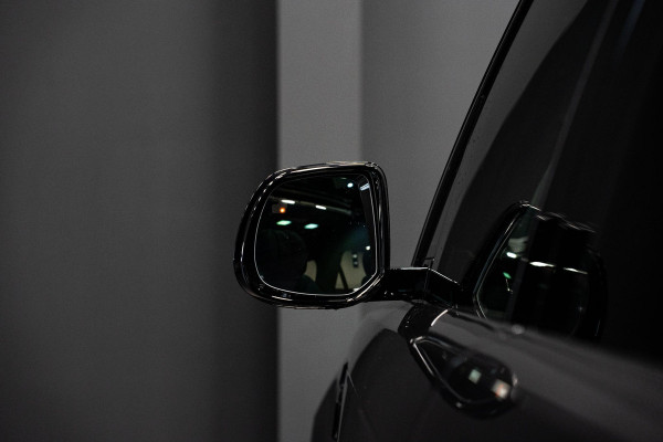 Land Rover Range Rover Sport 3.0 P460e Dynamic HSE PHEV *Meridian / Panorama / Surround-View / SV Bespoke Full Extended Leather Upgrade / Keyless*