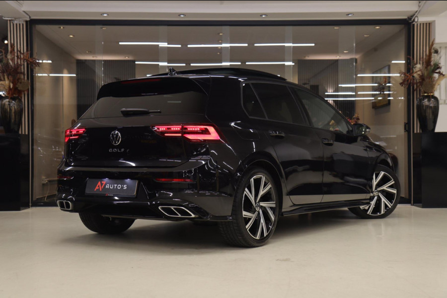Volkswagen Golf 1.5 eTSI R-Line 150 PK BLACKSTYLE/PANO/CARPLAY/ACC/LANEASSIST/VOL