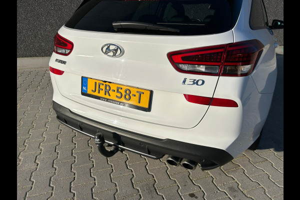 Hyundai i30 1.5 T-GDi MHEV N-Line Sky | AUTOMAAT | TREKHAAK | PANO | A.CAMERA | STOEL/STUURVERWARMING | APK T/M 23-9-2027 | TOPPER