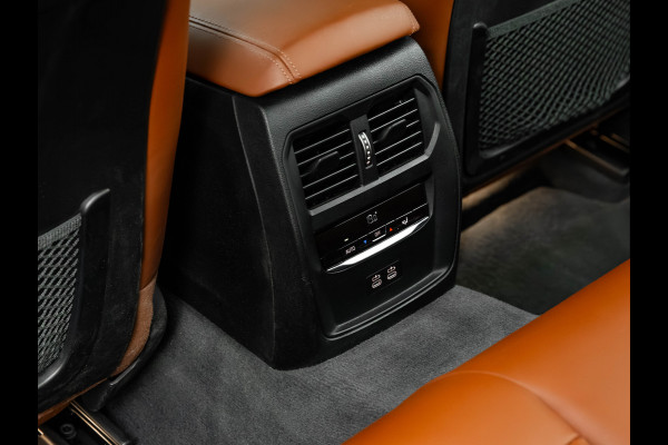 BMW 3-serie M340i xDrive - Individual Leder - Head-Up - Harman Kardon - Parking Ass Plus