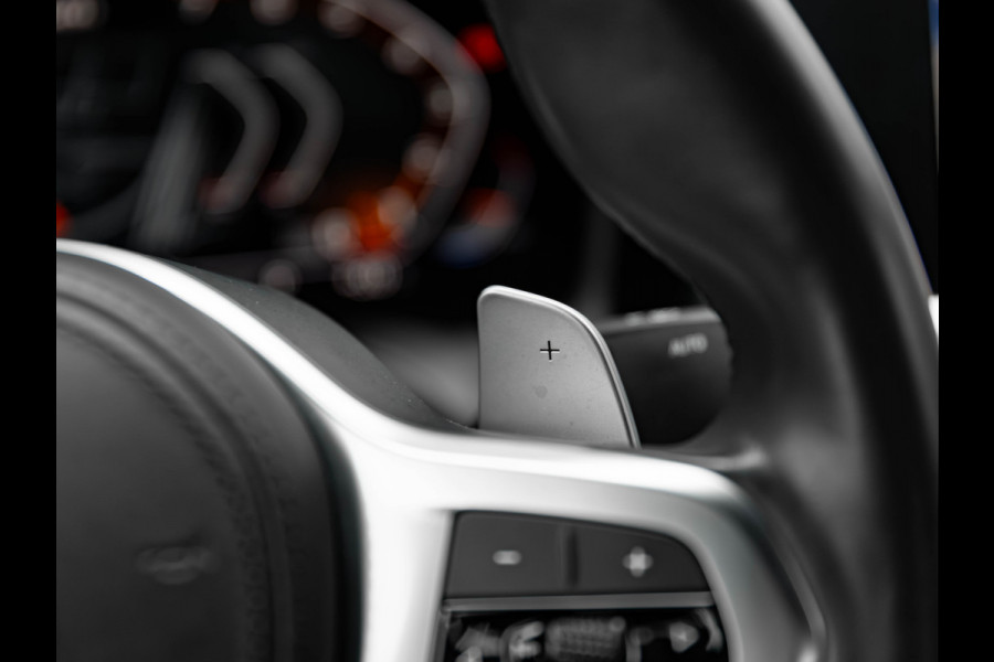 BMW 3-serie M340i xDrive - Individual Leder - Head-Up - Harman Kardon - Parking Ass Plus