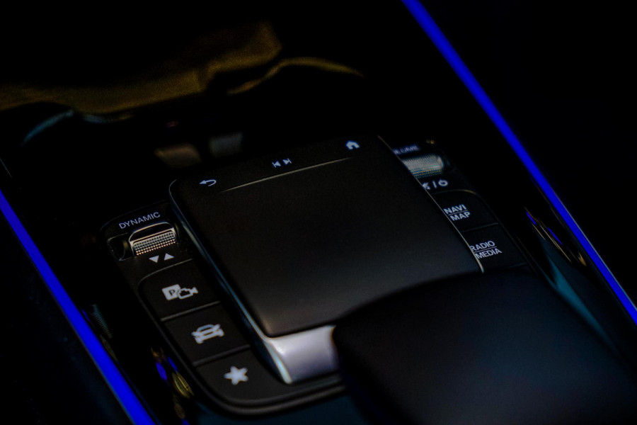 Mercedes-Benz GLA 250 e AMG Line Trekhaak|Dodehoek|Camera|Elektrische Achterklep|