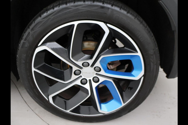 Lynk & Co 01 1.5 PLUG-IN 261 PK AUT. + PANORAMA | INFINTY AUDIO | ADAPTIVE CRUISE | CAMERA | 20 INCH | SFEERVERLICHTING