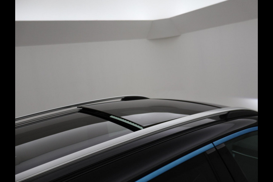 Lynk & Co 01 1.5 PLUG-IN 261 PK AUT. + PANORAMA | INFINTY AUDIO | ADAPTIVE CRUISE | CAMERA | 20 INCH | SFEERVERLICHTING