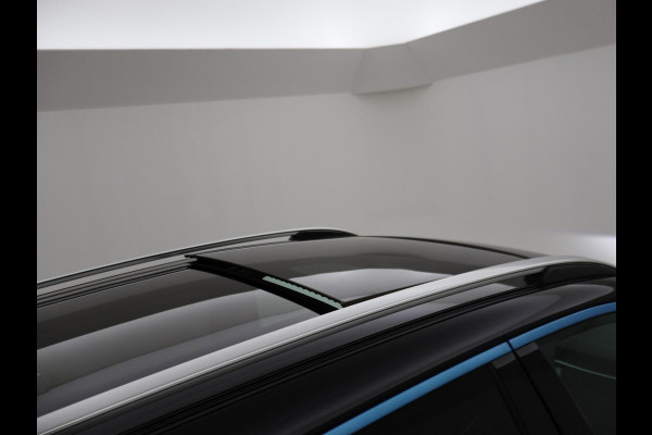 Lynk & Co 01 1.5 PLUG-IN 261 PK AUT. + PANORAMA | INFINTY AUDIO | ADAPTIVE CRUISE | CAMERA | 20 INCH | SFEERVERLICHTING