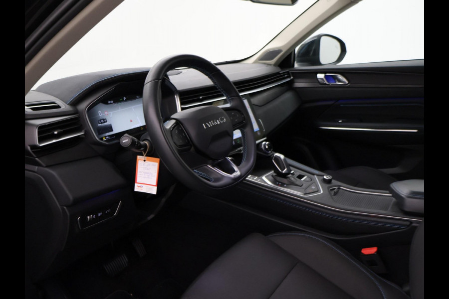 Lynk & Co 01 1.5 PLUG-IN 261 PK AUT. + PANORAMA | INFINTY AUDIO | ADAPTIVE CRUISE | CAMERA | 20 INCH | SFEERVERLICHTING