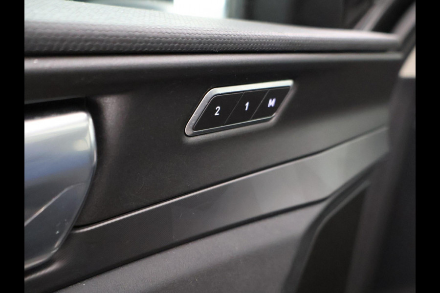 Lynk & Co 01 1.5 PLUG-IN 261 PK AUT. + PANORAMA | INFINTY AUDIO | ADAPTIVE CRUISE | CAMERA | 20 INCH | SFEERVERLICHTING