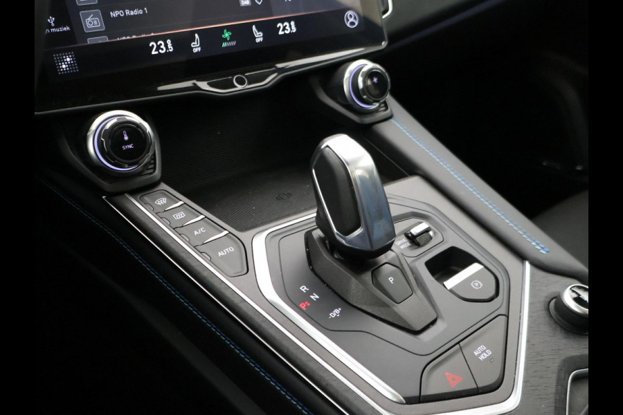 Lynk & Co 01 1.5 PLUG-IN 261 PK AUT. + PANORAMA | INFINTY AUDIO | ADAPTIVE CRUISE | CAMERA | 20 INCH | SFEERVERLICHTING