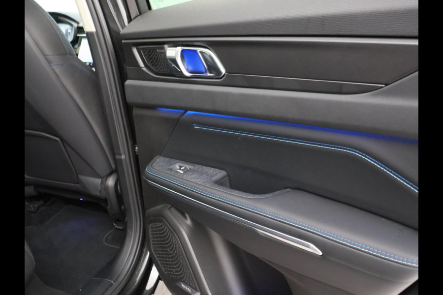 Lynk & Co 01 1.5 PLUG-IN 261 PK AUT. + PANORAMA | INFINTY AUDIO | ADAPTIVE CRUISE | CAMERA | 20 INCH | SFEERVERLICHTING