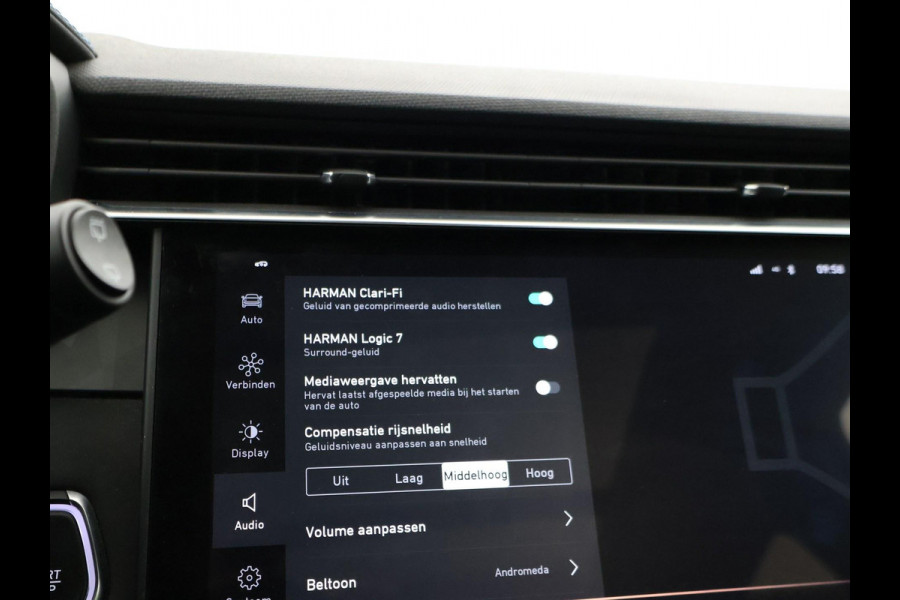 Lynk & Co 01 1.5 PLUG-IN 261 PK AUT. + PANORAMA | INFINTY AUDIO | ADAPTIVE CRUISE | CAMERA | 20 INCH | SFEERVERLICHTING