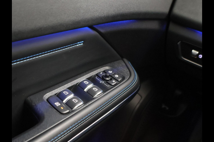 Lynk & Co 01 1.5 PLUG-IN 261 PK AUT. + PANORAMA | INFINTY AUDIO | ADAPTIVE CRUISE | CAMERA | 20 INCH | SFEERVERLICHTING