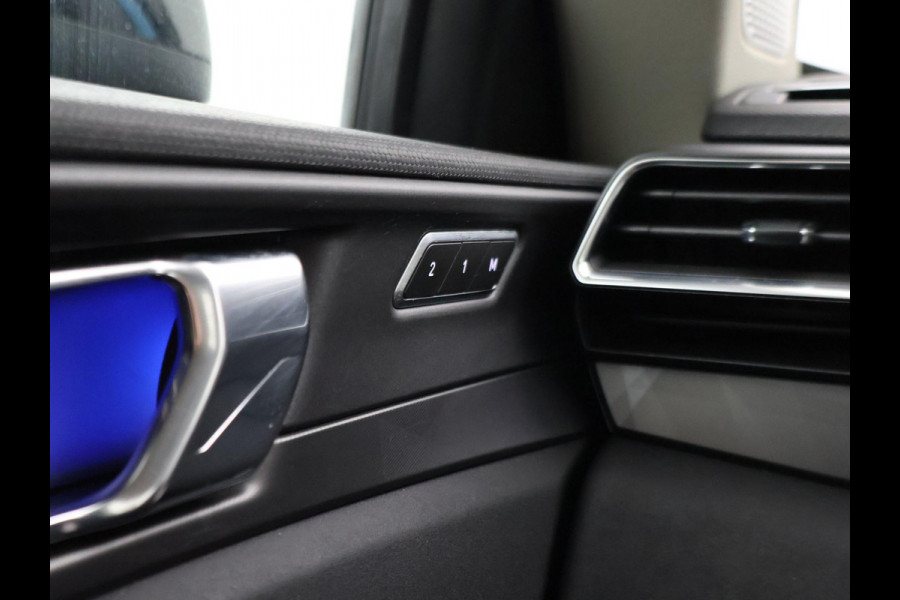 Lynk & Co 01 1.5 PLUG-IN 261 PK AUT. + PANORAMA | INFINTY AUDIO | ADAPTIVE CRUISE | CAMERA | 20 INCH | SFEERVERLICHTING