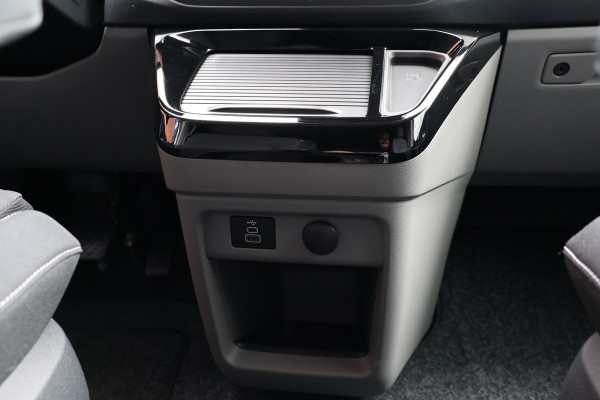 Ford Transit Custom 320 2.0 TDCI L2H1 Sport AWD DC | Dubbel Cabine | Elekrische schuifdeuren | ACC | 360 Camera | Blind spot | Elek. Trekhaak | Navi | 5-Zitter | 4x4 | BPM VRIJ