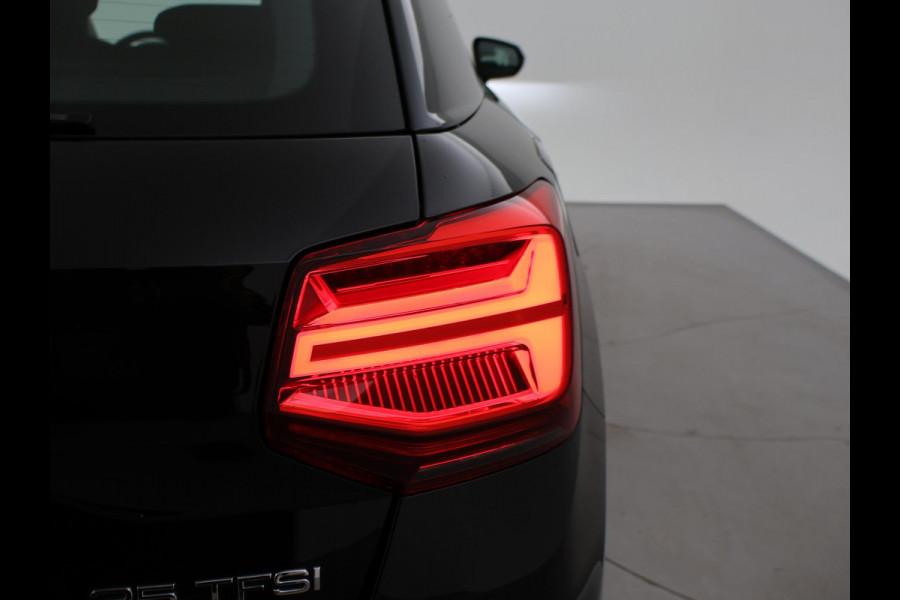 Audi Q2 35 TFSI 1.5 TSI 150 PK AUT. + ADAPTIVE CRUISE | CAMERA | APPLE CARPLAY | STOELVERW. | 27.804 KM!