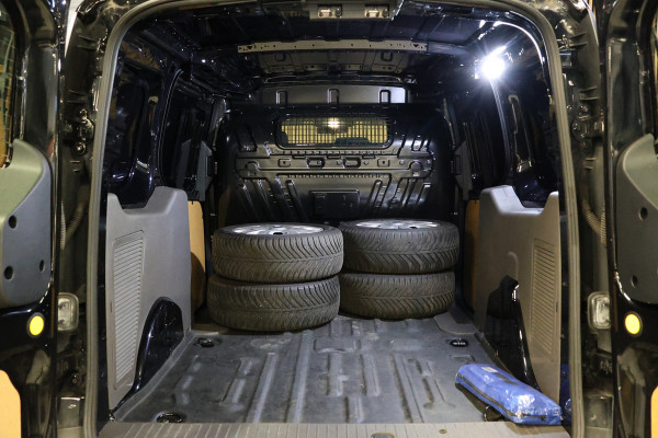 Ford Transit Connect 1.5 EcoBlue L2 120 PK | L+R Schuifdeur | Bi-Xenon | Navigatie | CarPlay | Camera | PDC V+A | DAB | Nieuwe APK | Dealer onderhouden