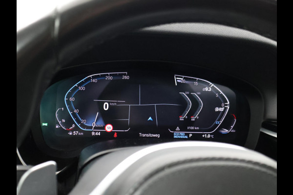 BMW 5 Serie Touring 520i HE LUXURY + PANORAMA | HEAD-UP | LIVE COCKPIT | 1e EIGENAAR | SFEERVERLICHTING | LEDER