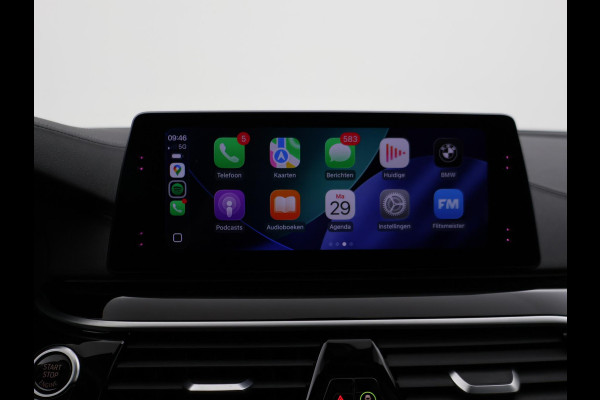 BMW 5 Serie Touring 520i HE LUXURY + PANORAMA | HEAD-UP | LIVE COCKPIT | 1e EIGENAAR | SFEERVERLICHTING | LEDER