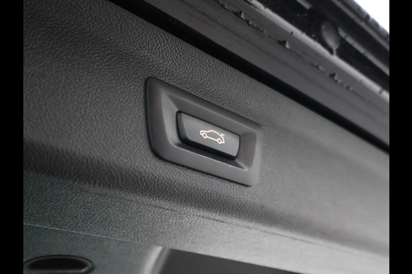 BMW 5 Serie Touring 520i HE LUXURY + PANORAMA | HEAD-UP | LIVE COCKPIT | 1e EIGENAAR | SFEERVERLICHTING | LEDER