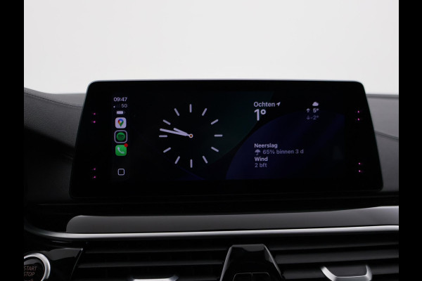 BMW 5 Serie Touring 520i HE LUXURY + PANORAMA | HEAD-UP | LIVE COCKPIT | 1e EIGENAAR | SFEERVERLICHTING | LEDER