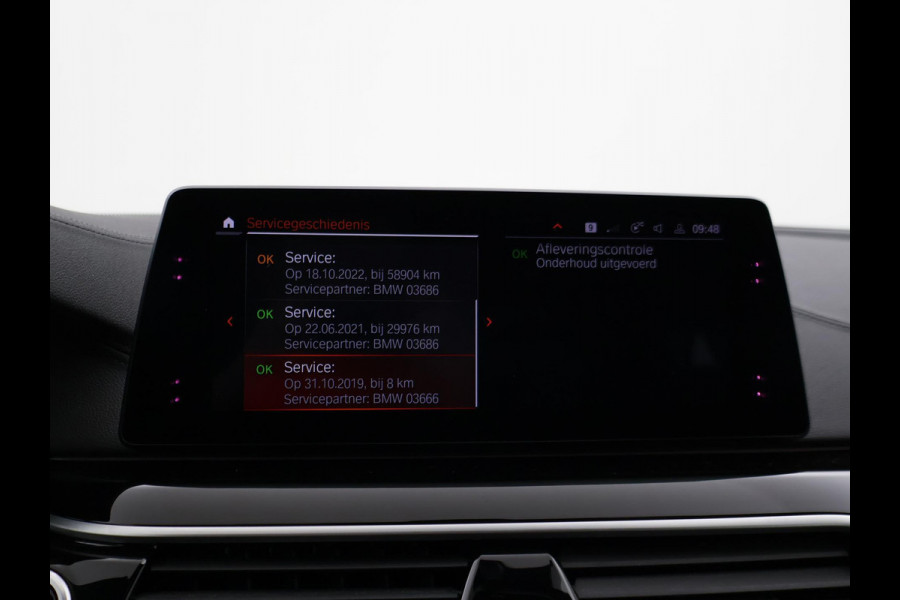 BMW 5 Serie Touring 520i HE LUXURY + PANORAMA | HEAD-UP | LIVE COCKPIT | 1e EIGENAAR | SFEERVERLICHTING | LEDER