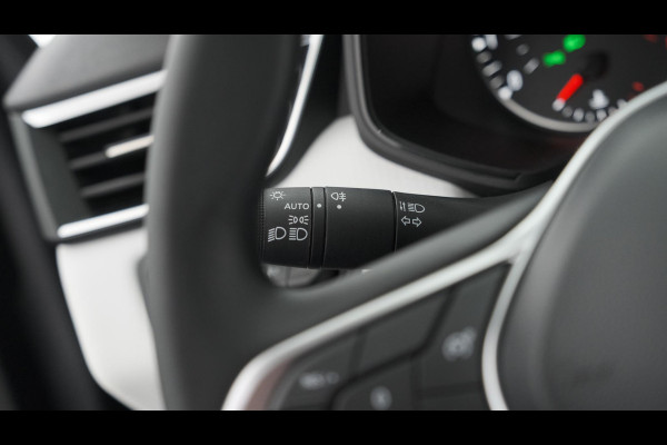 Renault Clio TCe 90 Evolution | Navigatie | Parkeersensoren | Apple Carplay