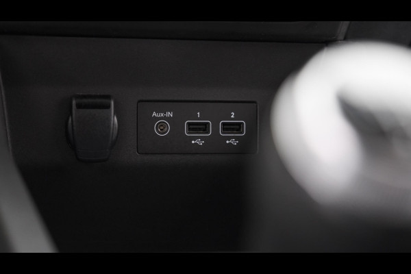 Renault Clio TCe 90 Evolution | Navigatie | Parkeersensoren | Apple Carplay