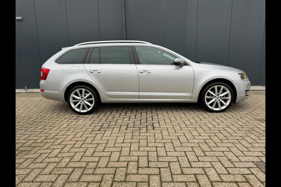 Škoda Octavia Combi 1.0 TSI Automaat Style Business * Panorama * Memory * Canton * Camera *