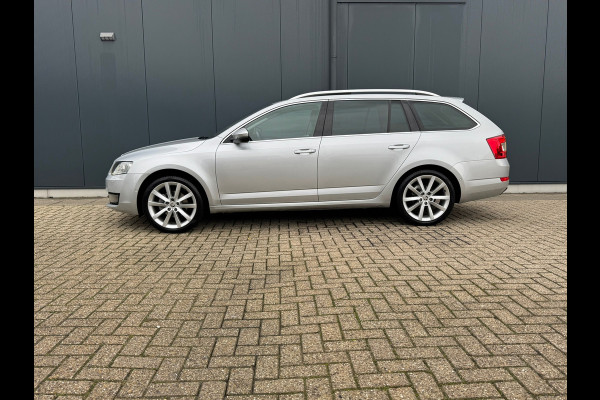 Škoda Octavia Combi 1.0 TSI Automaat Style Business * Panorama * Memory * Canton * Camera *
