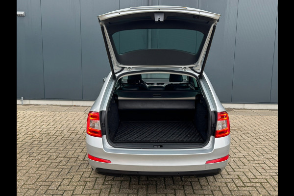 Škoda Octavia Combi 1.0 TSI Automaat Style Business * Panorama * Memory * Canton * Camera *