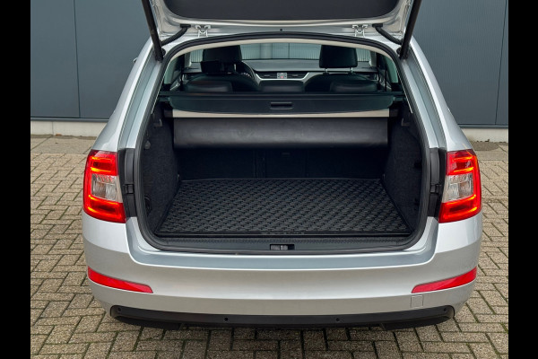 Škoda Octavia Combi 1.0 TSI Automaat Style Business * Panorama * Memory * Canton * Camera *