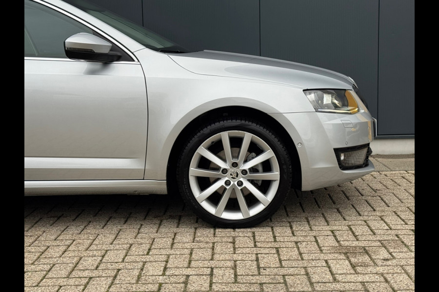 Škoda Octavia Combi 1.0 TSI Automaat Style Business * Panorama * Memory * Canton * Camera *