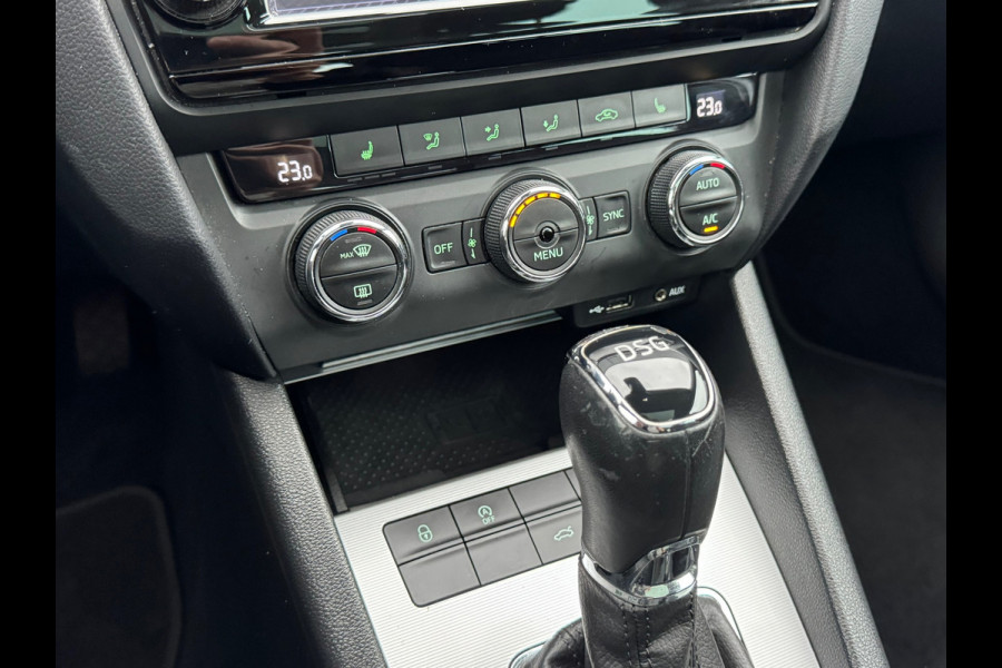 Škoda Octavia Combi 1.0 TSI Automaat Style Business * Panorama * Memory * Canton * Camera *