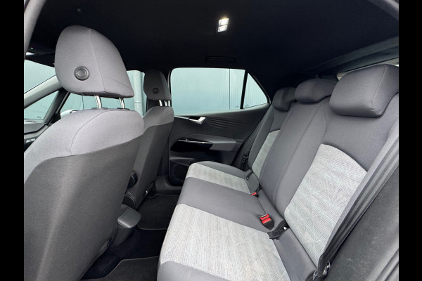 Volkswagen ID.3 First 58 kWh * Steunhaak * Navigatie * Parkeersensoren * Adaptieve Cruise *
