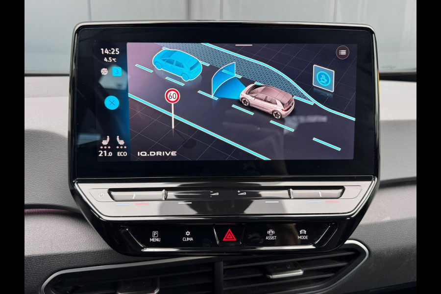 Volkswagen ID.3 First 58 kWh * Steunhaak * Navigatie * Parkeersensoren * Adaptieve Cruise *